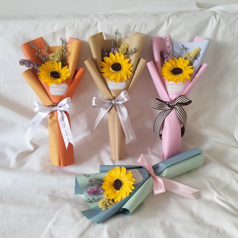 Single Dried Sunflower Bouquet